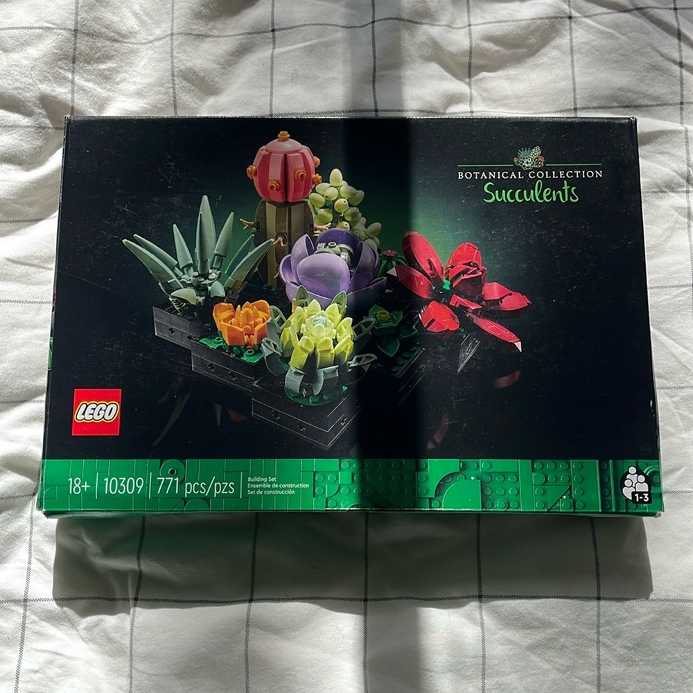 LEGO Succulents Botanical Collection